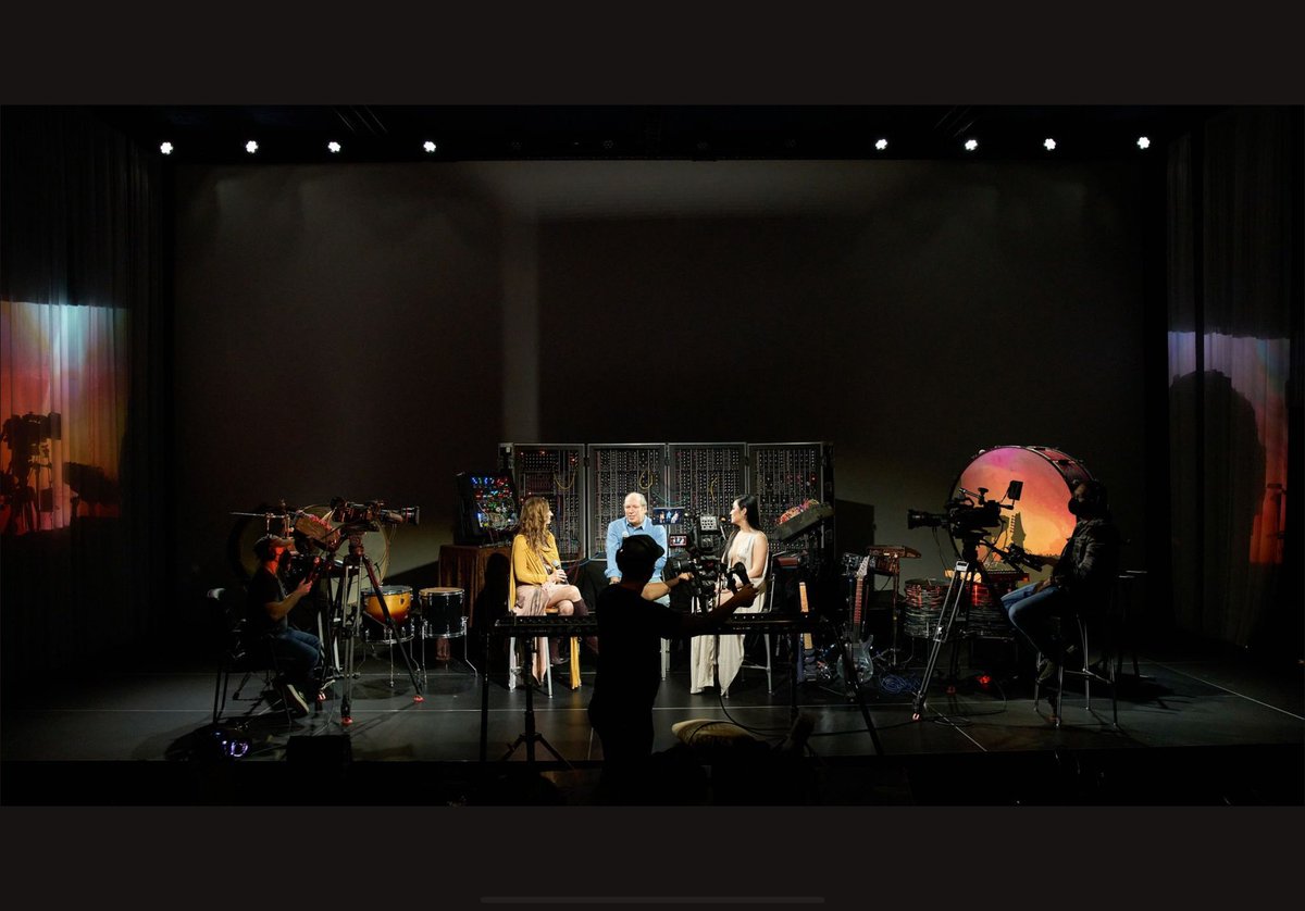 Tinaguo's tweet image. Throwback @dunemovie shenanigans w/ @HansZimmer &amp;amp; the gang!  Today I start recording #ElectricCello for #DUNE 2 😱💫 #Cello #HansZimmer