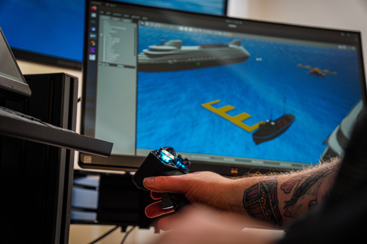 MarineThinking's tweet image. As MT nears completion of its #Autonomous #RHIB, here's a peek from the software side. 

This week, the AI team continues to run more simulations from our in-house control station — strengthening the RHIB's obstacle detection and avoidance features.