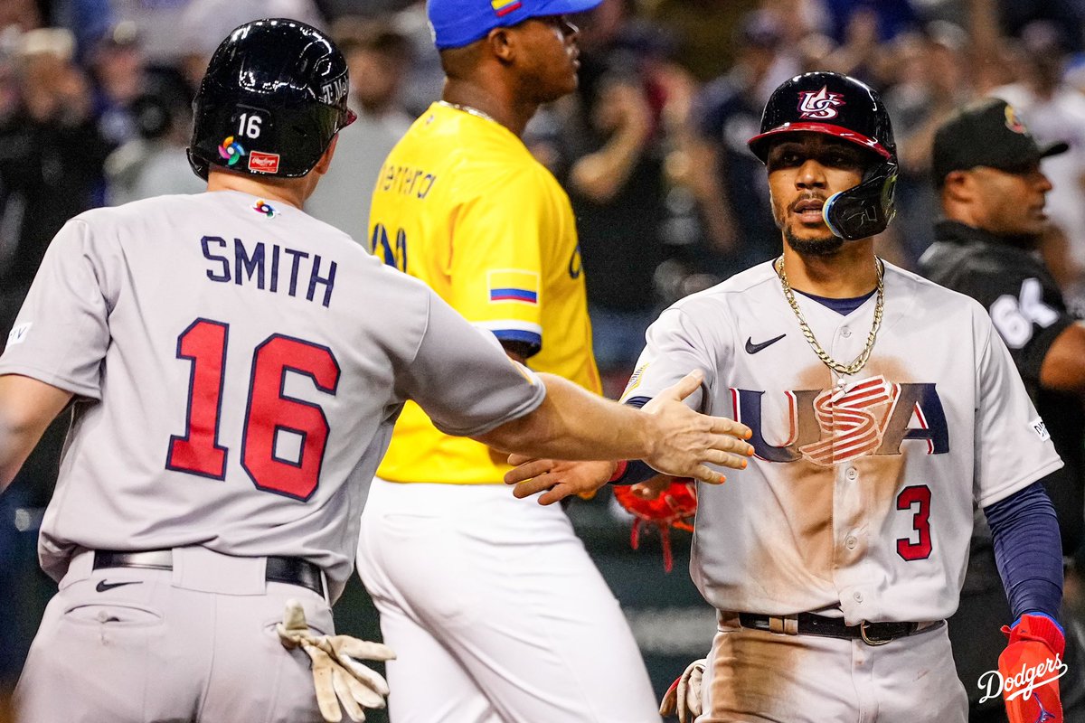 Dodgers's tweet photo. Congratulations to our guys for moving on to the next round in Miami! 🇲🇽🇺🇸🇻🇪 https://t.co/vZDm3ZzEED