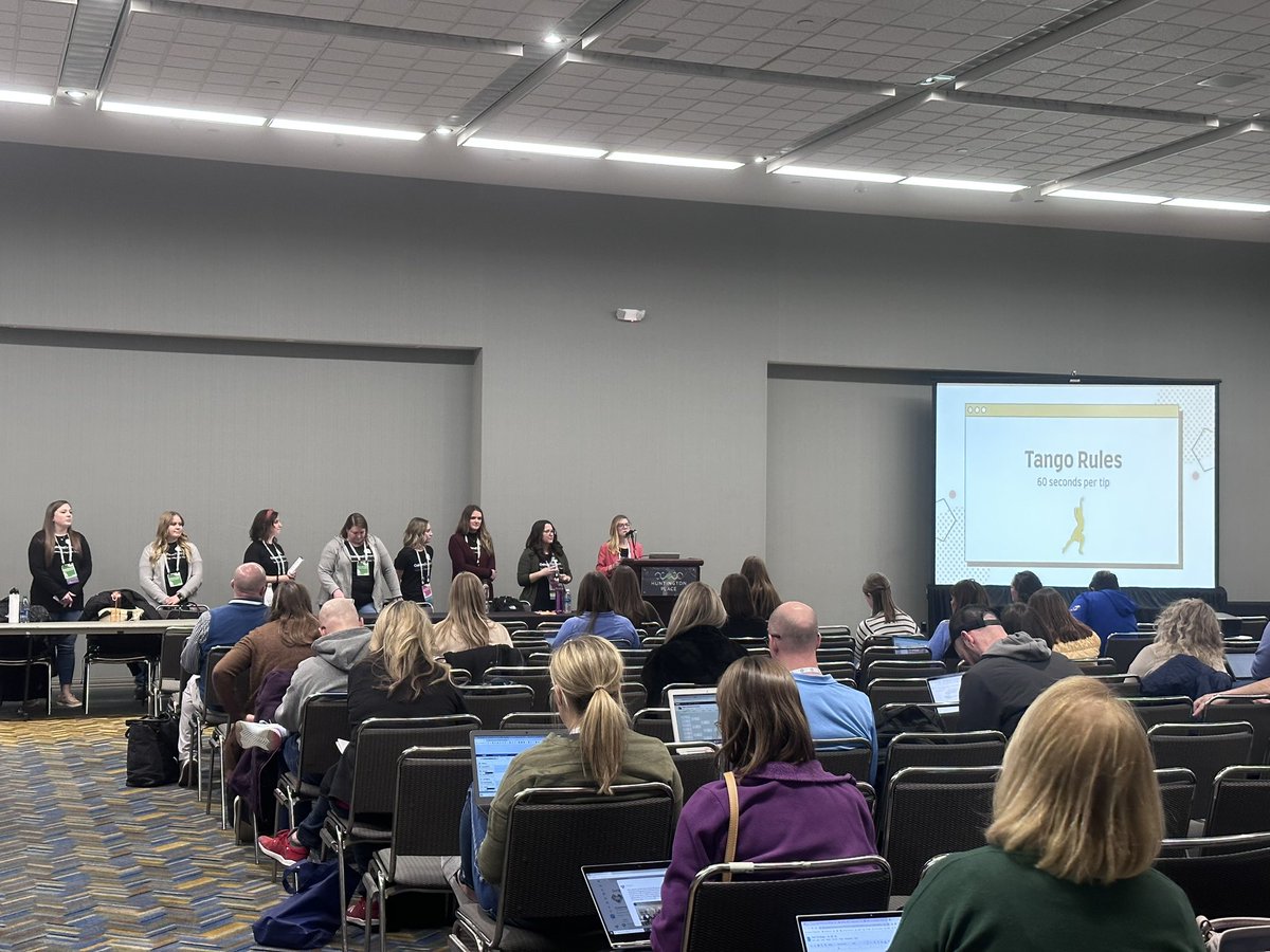 Supporting my old Oakland Schools Integration team at Tech Tip Tango #macul2023 #oakedtech
<a href="/Lisa7Whiteside/">Lisa Whiteside</a> @ShanaOSTech @KMP210S
@MHayes_Tech <a href="/KMeyering/">Kelly Meyering</a> <a href="/senoraluz/">Lauren Villaluz</a>
<a href="/EdTechWithBec/">Becca Buck, MET</a> <a href="/TechiePri/">Priscila</a>