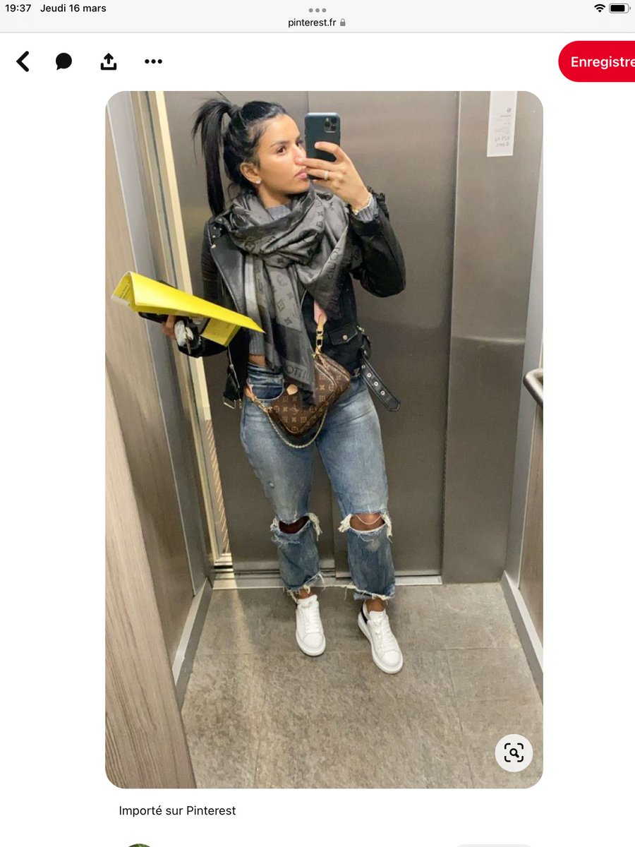 GudoNino's tweet photo. Une magnifique Boss arabe alpha on ne peut être qu’à ses pieds #Queen #arabpower #soumis https://t.co/laTpFgkfRM