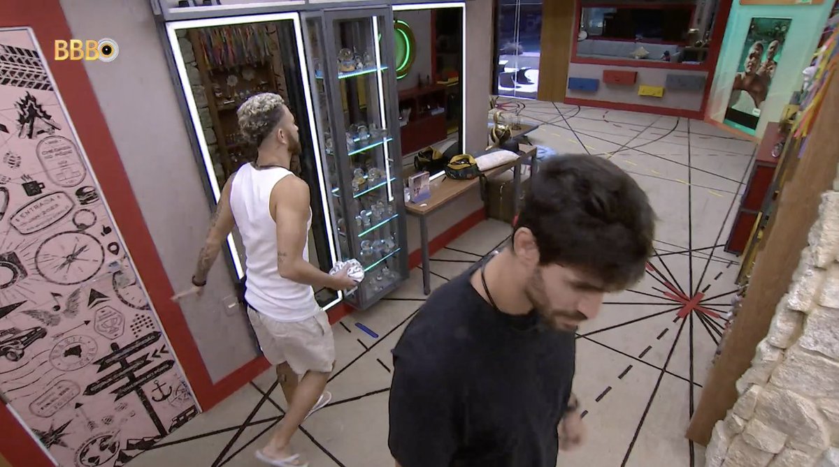 vaidesmaiar's tweet photo. Fred chamou o Sapato p ser dupla dele no líder e Sapato foi falar com a Amanda.
A: Ué? Ai eu fico sem dupla?
S: Ele poderia fazer com o Guimê né?
A: É melhor do q eu ir com o Guimê pq não temos muita troca.
S: É q eu gosto do Fred.
A: Mas se vc quiser ir com ele, td bem. #BBB23 https://t.co/4htgvAJdgl