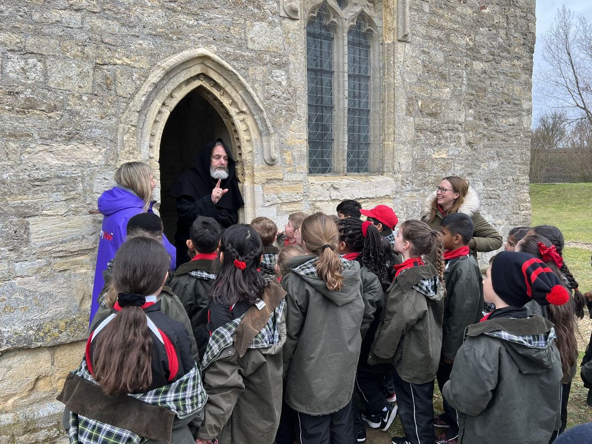Today, the children in Year 3 visited Bradwell Abbey and journeyed through settlements across the history of Milton Keynes. They had the opportunity to handle artefacts taken from Pre-History, the Romans, Medieval Times and the Victorian era! #bradwellabbey  #miltonkeynes