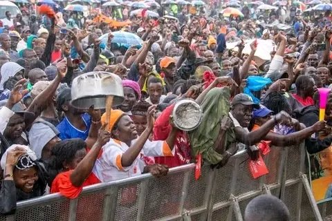 MarionW07187781's tweet photo. Nakuru County residents endured heavy rain today just to listen to the People's President his Earthquakeness @RailaOdinga
Asante sana Wasarendo
We have a date with history on Monday. We roll.
#RevolutionLoading https://t.co/t65xKbmIFc