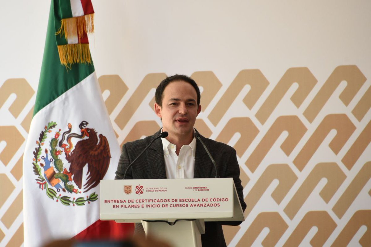 "Puede que el metaverso sea un espacio digital, pero su impacto social, económico y educativo será real. Por eso es tan importante que, de la mano de expertos, y gobiernos alrededor del mundo, se generen estos proyectos de innovación." - Íñigo Fernández Baptista, - #MetaMX