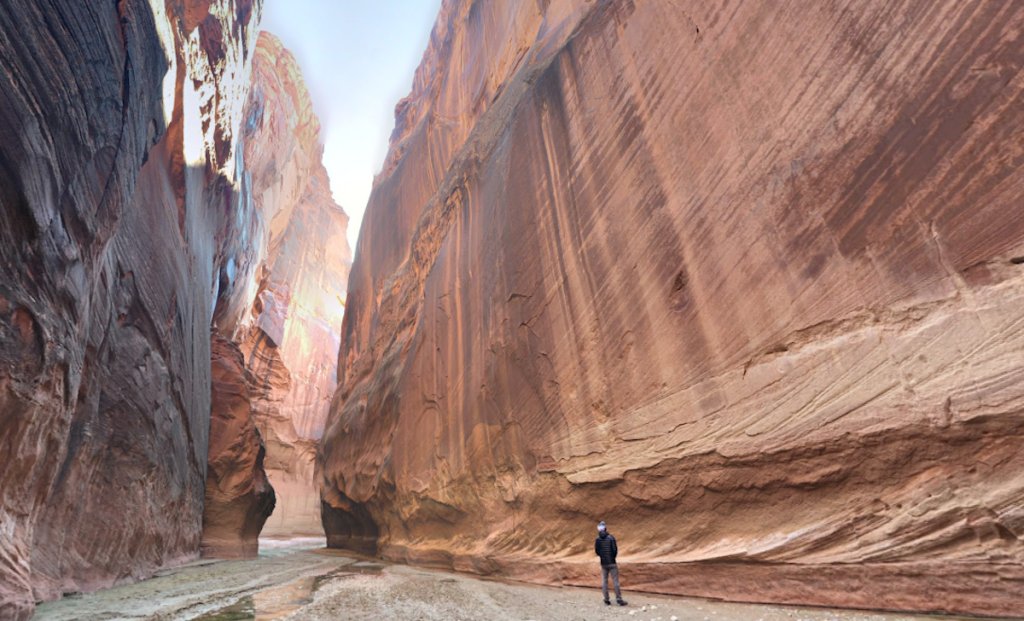 East Bay Times: Two hikers die when slot canyon floods near Lake Powell dlvr.it/Sl0mwD