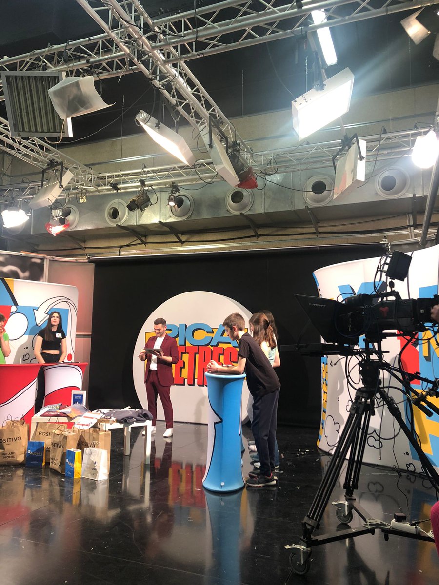 plafarreras's tweet photo. Alguns alumnes de 3r d’ESO han participat en el programa @picalletres de @CanalTerrassa.
Han fet un molt bon paper i ha estat molt emocionant‼️
Els felicitem  per la bona feina feta, però també per la companyonia i la bona actitud que han tingut 😊
#SomelPlafa
#PlaFa2023 https://t.co/eYCTdEEtVr