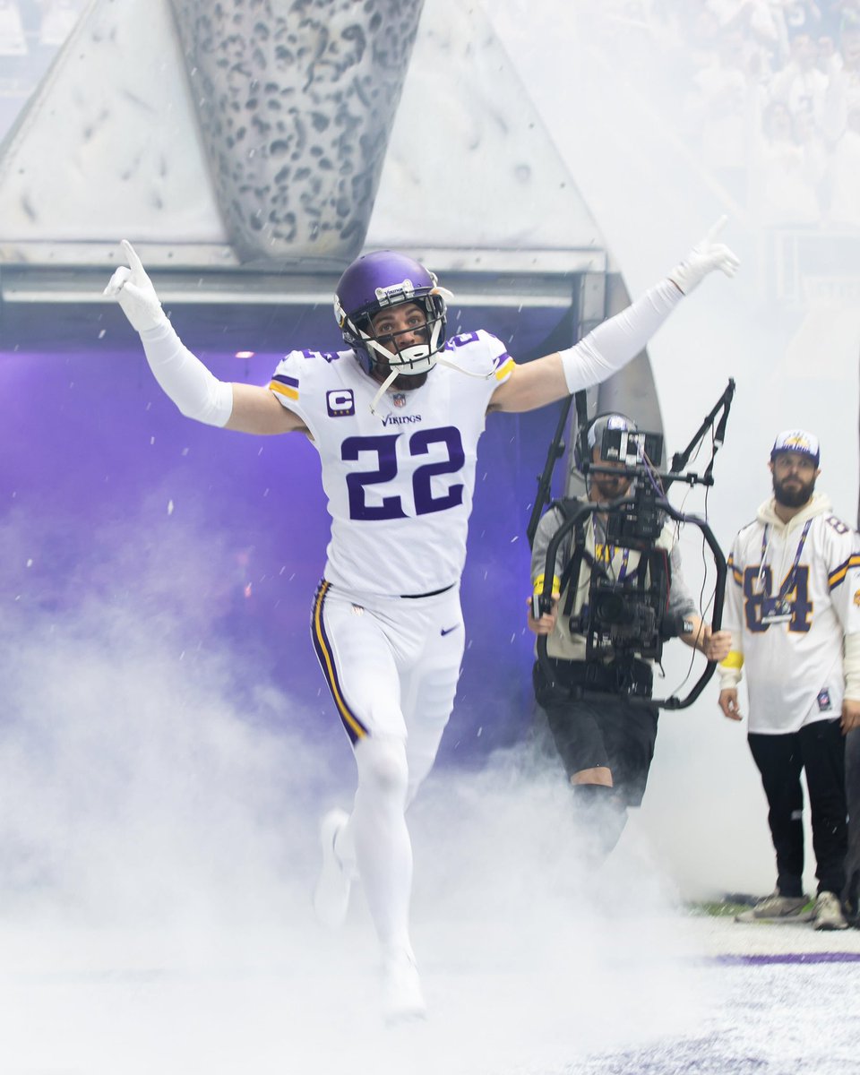 #Vikings and @HarriSmith22 have reached an agreement that keeps him with the team. 

mnvkn.gs/40bEcDZ