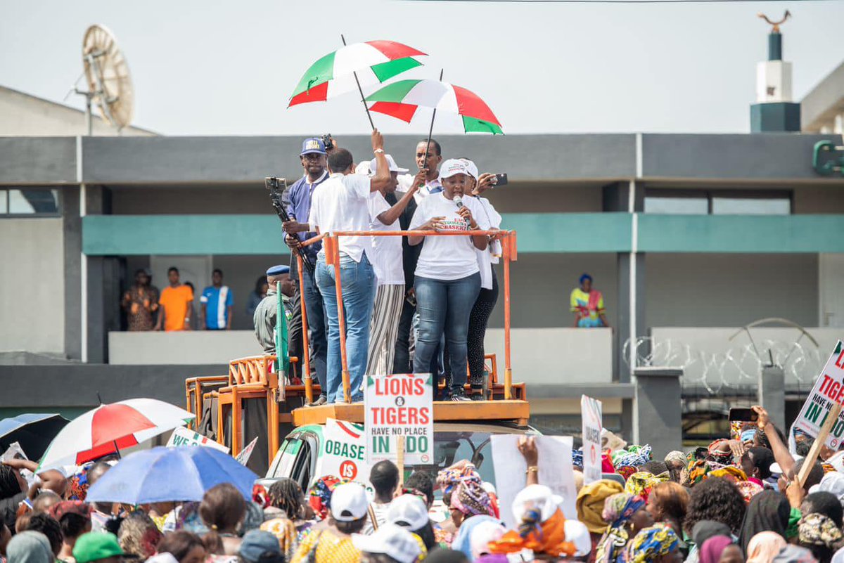 EriyoShegz's tweet photo. House of Assembly polls: Edo First Lady, Betsy leads women in rally for PDP candidates.
VOTE PDP FOR SUSTAINABILITY https://t.co/h1qcPDNAcD