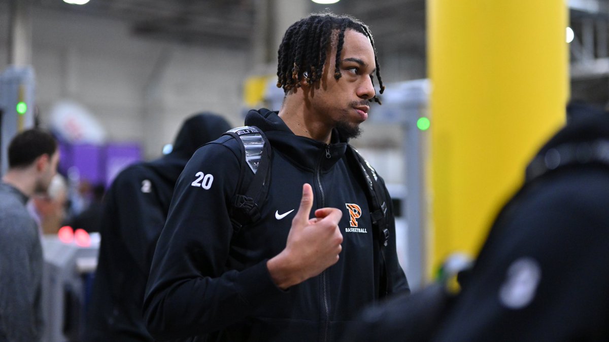PrincetonMBB's tweet photo. The Tigers Have Arrived!

Ready to go at the Golden 1 Center! 

#MakeShots 🐯🏀 | #MarchMadness https://t.co/3fbeD72GRW