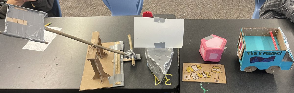 7th graders did an amazing job creating a nest to keep their egg safe thru all of the activities today: launching the nest off the catapult, propelling their boat &amp; surviving a car ride! #designchallenge🥚 🐣 <a href="/VIDASHARKS/">VIDA (6-8 Magnet)</a>