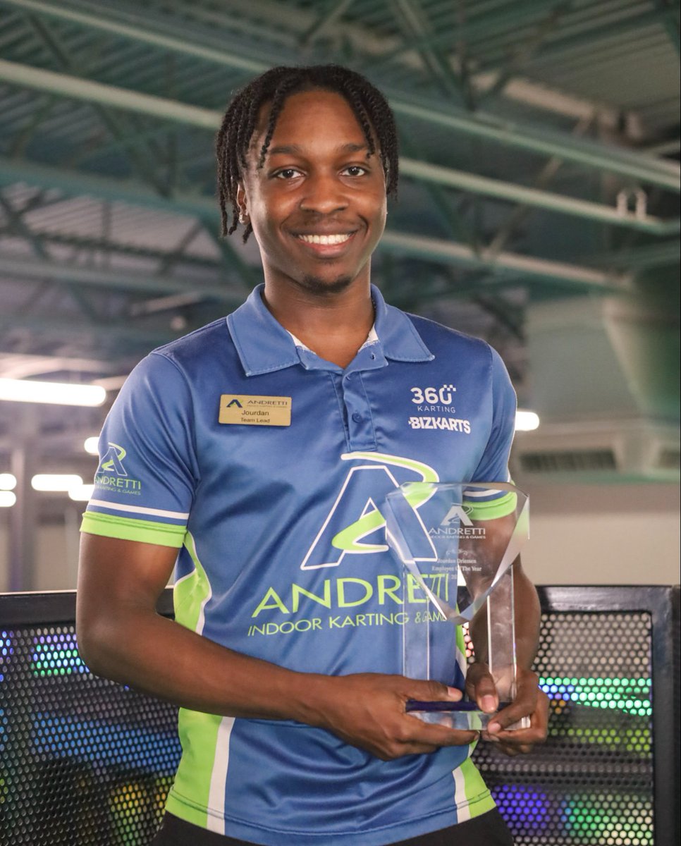 Congratulations to Jourdan, Track Department Team Lead on being named the 2022 Employee of the Year! 🥳 Your leadership, hard work, and dedication to safety have enormously impacted our team and guests! 👍
-
#EmployeeOfTheYear #Track #DrivingExcellence
