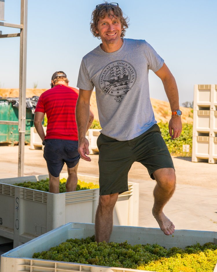 "One of the most important new developments in the Sta. Rita Hills"
- Antonio Galloni - DONNACHADH VINEYARD - Donnachadh Sta. Rita Hills Chardonnay 2021, Donnachadh Sta. Rita Hills Pinot Noir 2021
robersonwine.com/sta-rita-hills… #chardonnay #PinotNoir