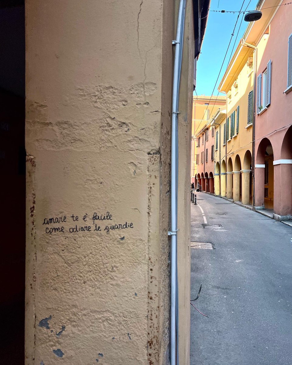 dario_head's tweet photo. I muri di Bologna >>> https://t.co/a9uat2bjZw