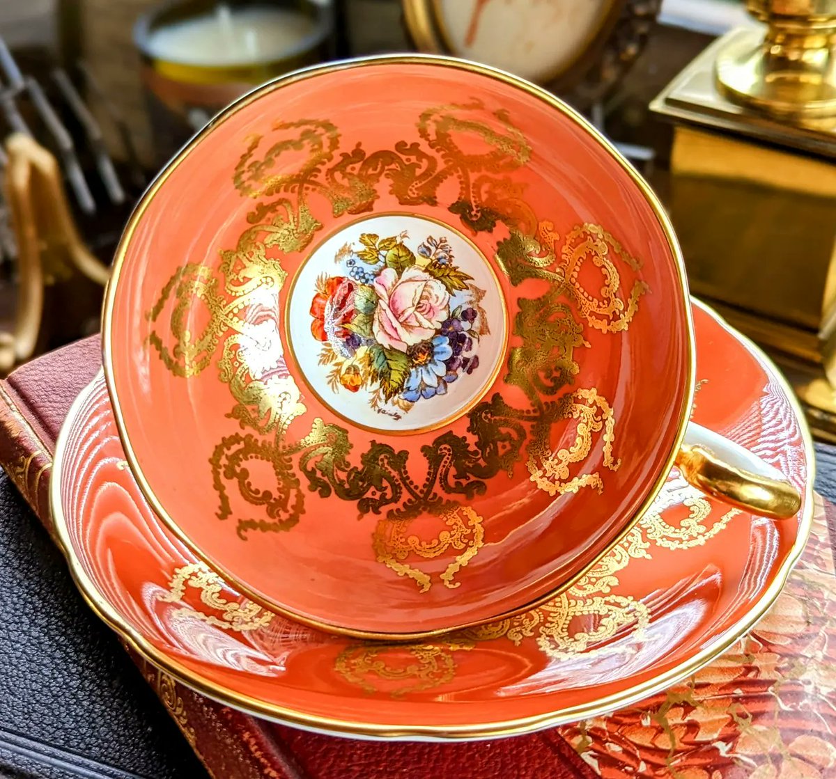 My latest estate sale-ing adventure did not disappoint! How gorgeous is this vintage Aynsley JA Bailey Aynsley burnt orange wide mouth pedestal teacup & saucer duo? Love!
Now Available On Etsy
#aynsley #aynsleychina #cabbagerose #pedestal #ThursdayThoughts #etsyshop #teacup