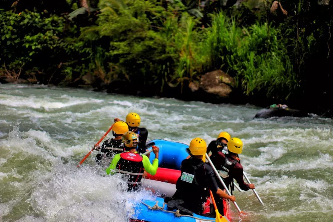 oshigoshi1972's tweet photo. Sedikit kemajuan setiap hari menambah hasil yang besar.
____________
____________
#arungjeram #arungjeramasahan #arungjeramindonesia #asahan #asahanriver #asahankita #river #riverguides #riverknight #extrime #extrimemenolakpunah 
____________
📷@vitomat.photograph https://t.co/ps8Bqdywkb