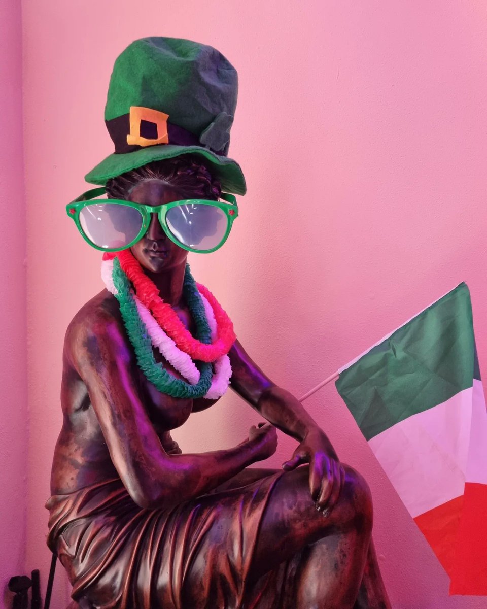 ☘️  Are you St. Patrick's Day ready? ☘️ 

We are back open tomorrow night! Loyal Tapas lovers will be delighted with our extended 'tapas style' sharing menu!

We are open Fri &amp; Sat night this weekend!

View our new menu or book a table for dinner at 10bridgestreet.ie