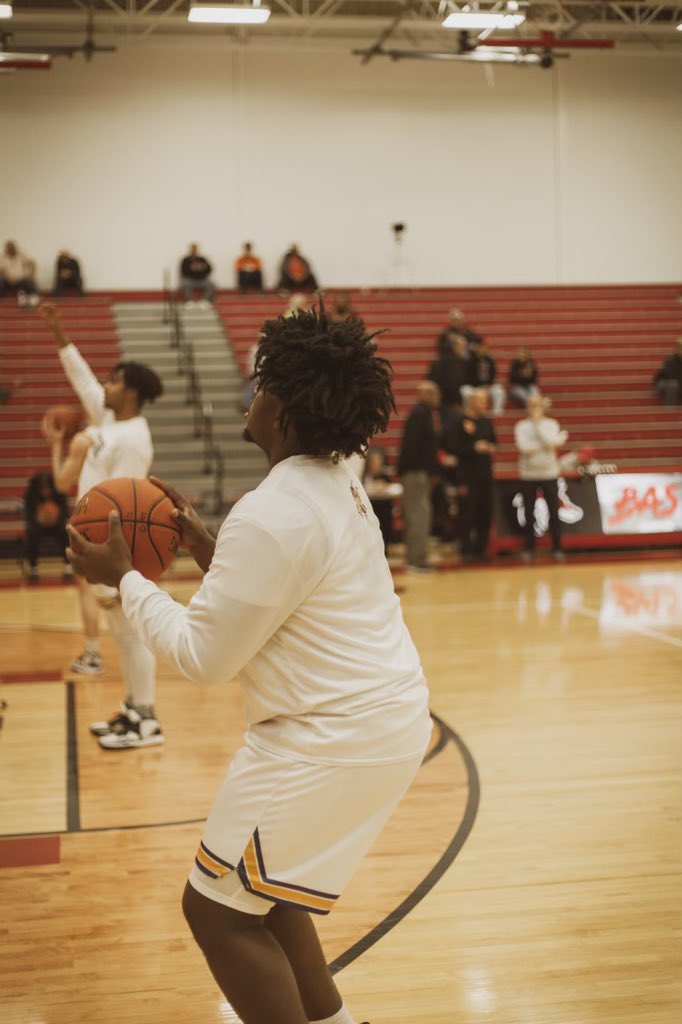 THANK YOU BASKETBALL ❤️ 
100+ wins
3x wpial champ
2x state champ
74 wins in a row 
0 PLAYERS RECRUITED
<a href="/OLSH_Hoops/">OLSH Chargers</a> <a href="/WPIAL_Sports/">WPIAL Sports</a>