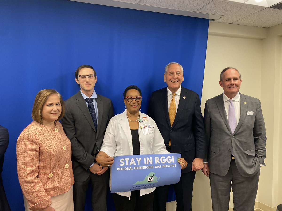 In >2hrs of public comments, not a single one supported VA leaving RGGI. <a href="/GlennYoungkin/">Glenn Youngkin</a> keep Virginians healthy and #stayinRGGI! Thank you to <a href="/PierceDNP_RN/">V Pierce McDaniel, DNP, RN</a> @SenatorHashmi <a href="/SenDaveMarsden/">Dave Marsden</a> <a href="/lynwoodlewis/">Lynwood Lewis</a> <a href="/VA_Clinicians/">Virginia Clinicians for Climate Action</a> <a href="/LCVoters/">League of Conservation Voters 🌎</a>