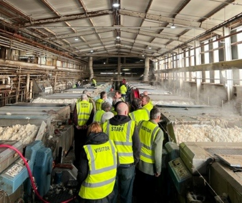 BritishWoolFarm's tweet image. Last Wednesday we hosted The Company of Merchants of the Staple of England on a #WoolProcessing Tour

If any #Sheep #Farming groups would like to book a tour around #BritishWool &amp;amp; Haworth Scouring from Sept 2023

Email us -agpo@britishwool.org.uk
#BritishWoolFarm
