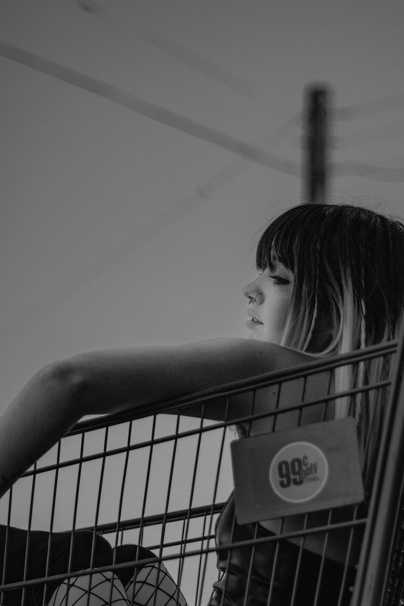 Some shots I took of gwyn love that I really liked(: