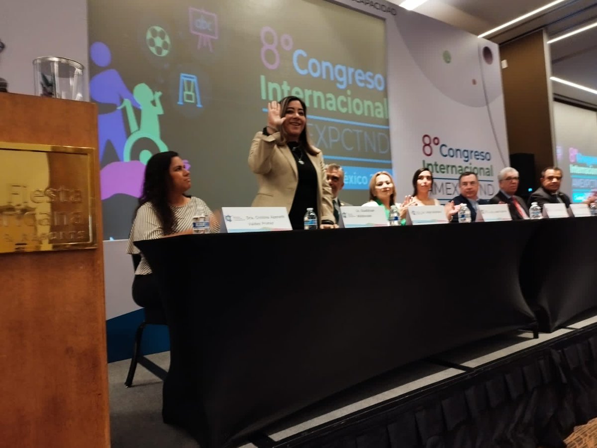 apacdf's tweet photo. Gracias Academia Mexicana para la Parálisis Cerebral y Trastornos del Neurodesarrollo por la invitación a nuestra Directora General, Guadalupe Maldonado, para compartir un poco de nuestra labor en este Congreso Internacional #AMEXPCTND 2023. https://t.co/YaokkXv31s