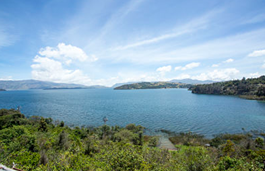diegoriosb's tweet photo. 10 Lagos, Lagunas y Embalses, algunos de origen natural y otros artificiales

HILO 🧵

1⃣ Laguna de Tota: Ubicada en Boyacá, la más grande de Colombia con 55Km2 superficiales, su profundidad máxima es de 61 metros, es tan grande que tiene playa 😊 https://t.co/YddXhA2bEj