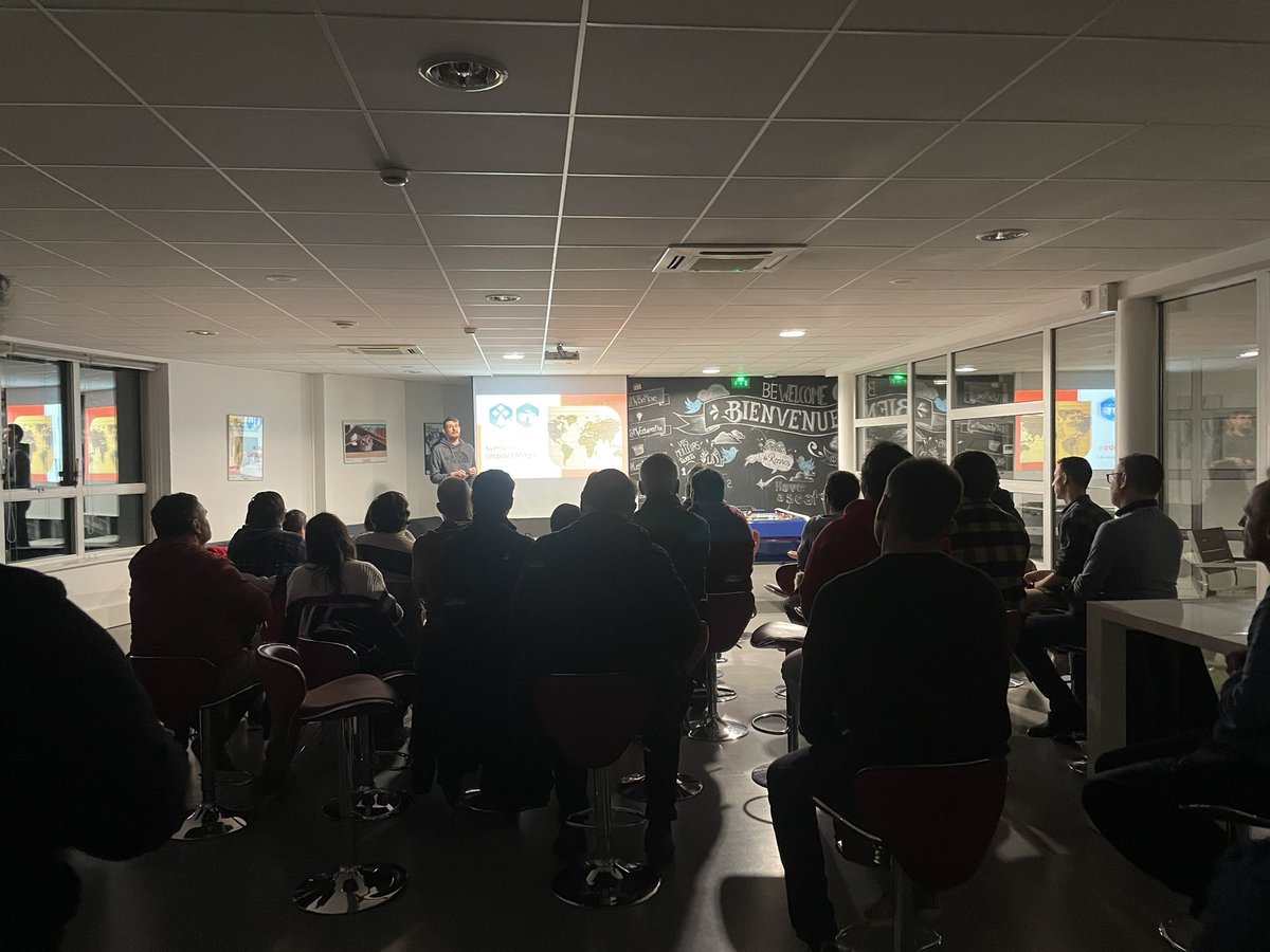 AFUP_rennes's tweet photo. Nous avons le plaisir de recevoir Kévin Dunglas @dunglas à l’antenne de Rennes avec une conf sur les Import Maps javascript implémentés par un nouveau composant Symfony ImportMaps #SuperAperoPHP2023 https://t.co/XIdMWm7mBq