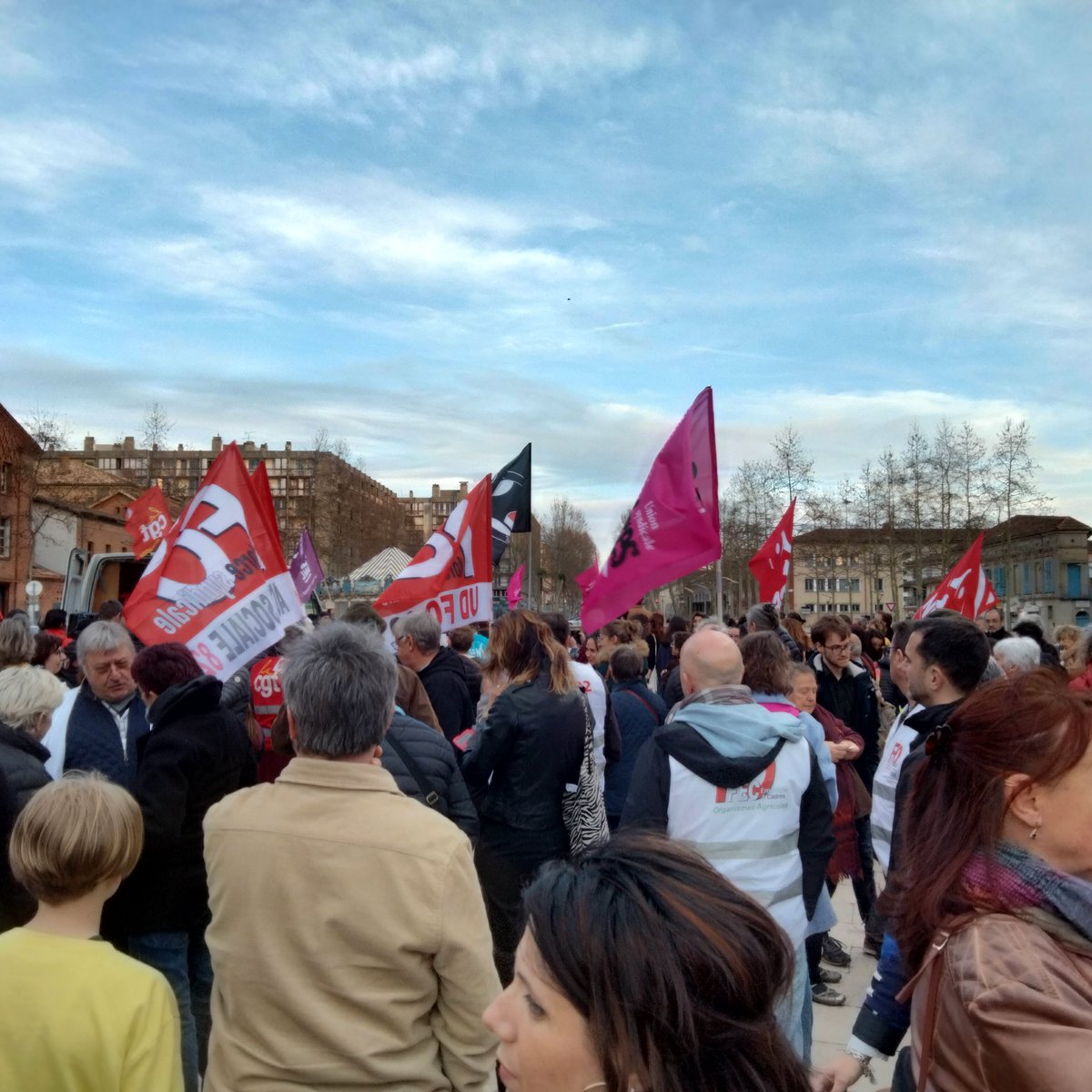 CSpontanees's tweet image. #montauban. Nous nous battrons jusqu&apos;au bout ! #StopRetraiteMacron .