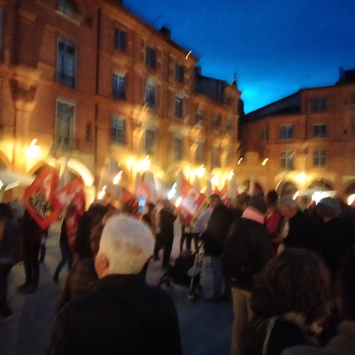 CSpontanees's tweet image. #montauban. Nous nous battrons jusqu&apos;au bout ! #StopRetraiteMacron .