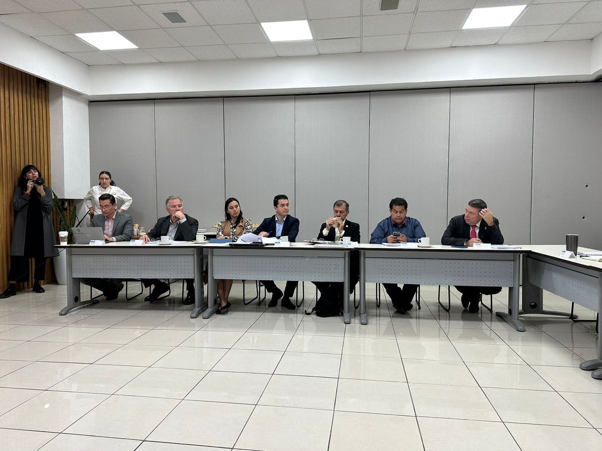 CDAAJalisco's tweet photo. #AgendaCAJ | Como invitados permanentes del Fideicomiso Fondo Impulso Jalisco #FIMJA, participamos en su 2ª Sesión Ordinaria 2023. https://t.co/yrO28sqPfv