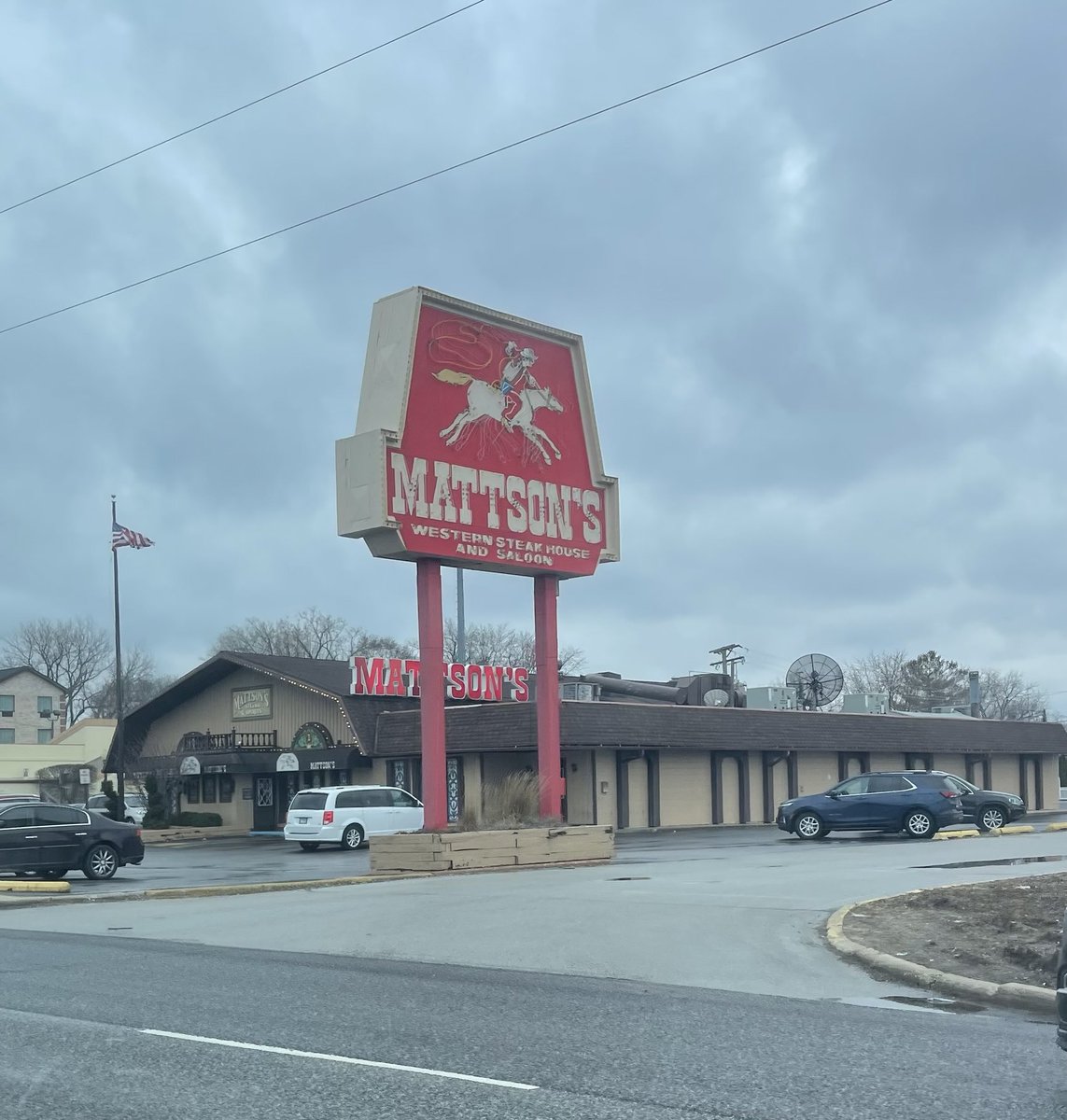 MailmanJack65's tweet image. How is this place still open? Must still be awesome