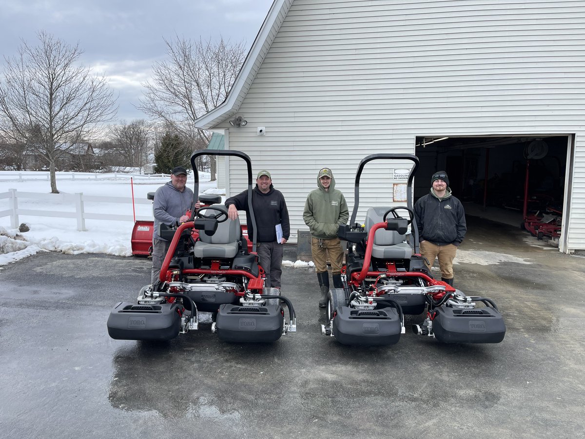 The boys at Fairways of Halfmoon are all smiles taking delivery of their two new <a href="/ToroGolf/">Toro Golf</a> Triflex 3300’s.  Spring is just around the corner. Thanks <a href="/JoshYerdon/">Josh Yerdon</a> <a href="/GrasslandCorp/">Grassland Equipment & Irrigation Corp</a>