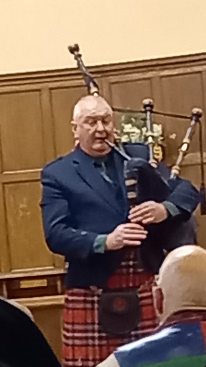 MartinJMagill's tweet photo. Francie Strain with traditional pipe music playing The Lord's My Shepherd. St Matthew's Church of Ireland. @TraceyMcRobert3 #stpatrickseve https://t.co/smEsp6xl0T