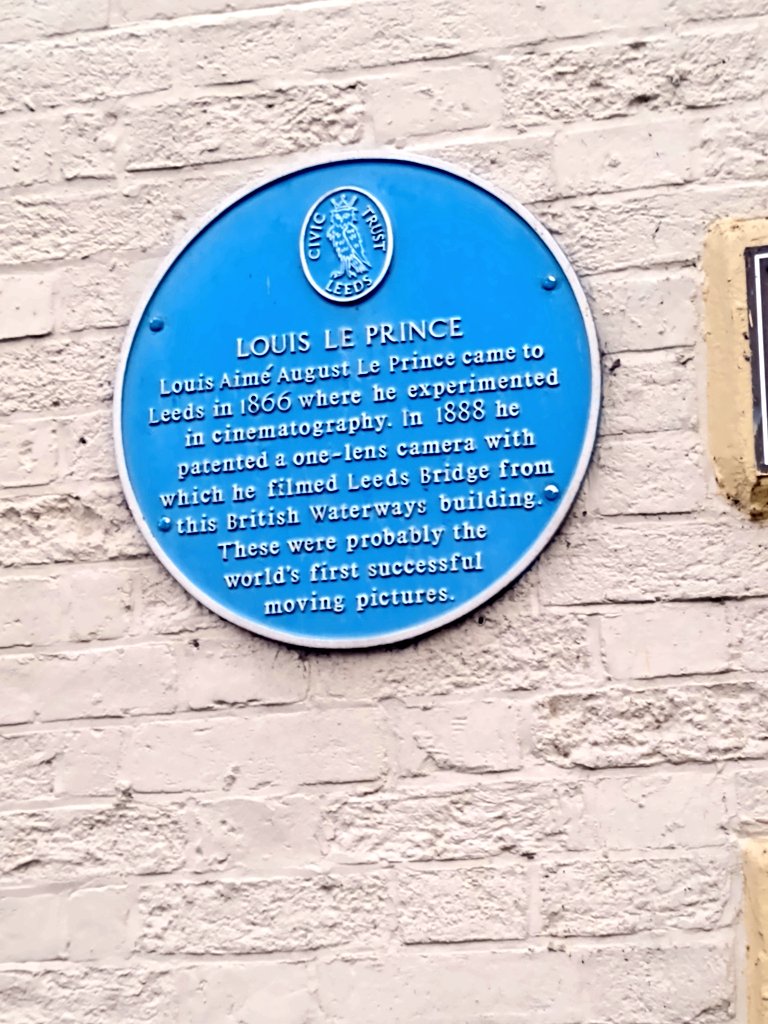 People of Leeds tweet media