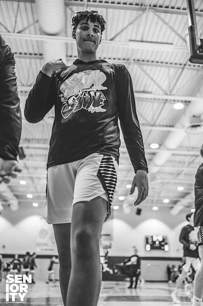 SENIORITY Photo/Iconic Nashville tweet media