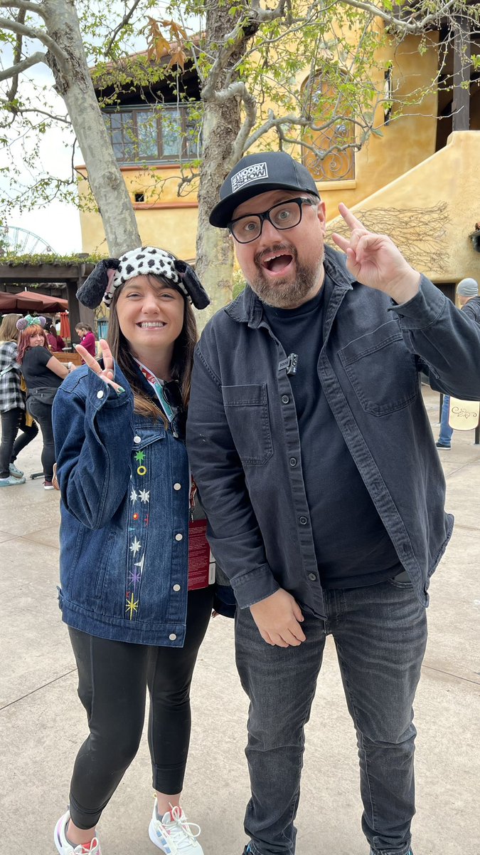 kelseynug's tweet photo. ME LOVE! Thanks for giving this super fan the time of day. ☺️💘 @TheWoodyShow @WoodySHW @MENACE #ALLIN #YOUKNOWWW #MELOVE https://t.co/fH2E3DBgxQ