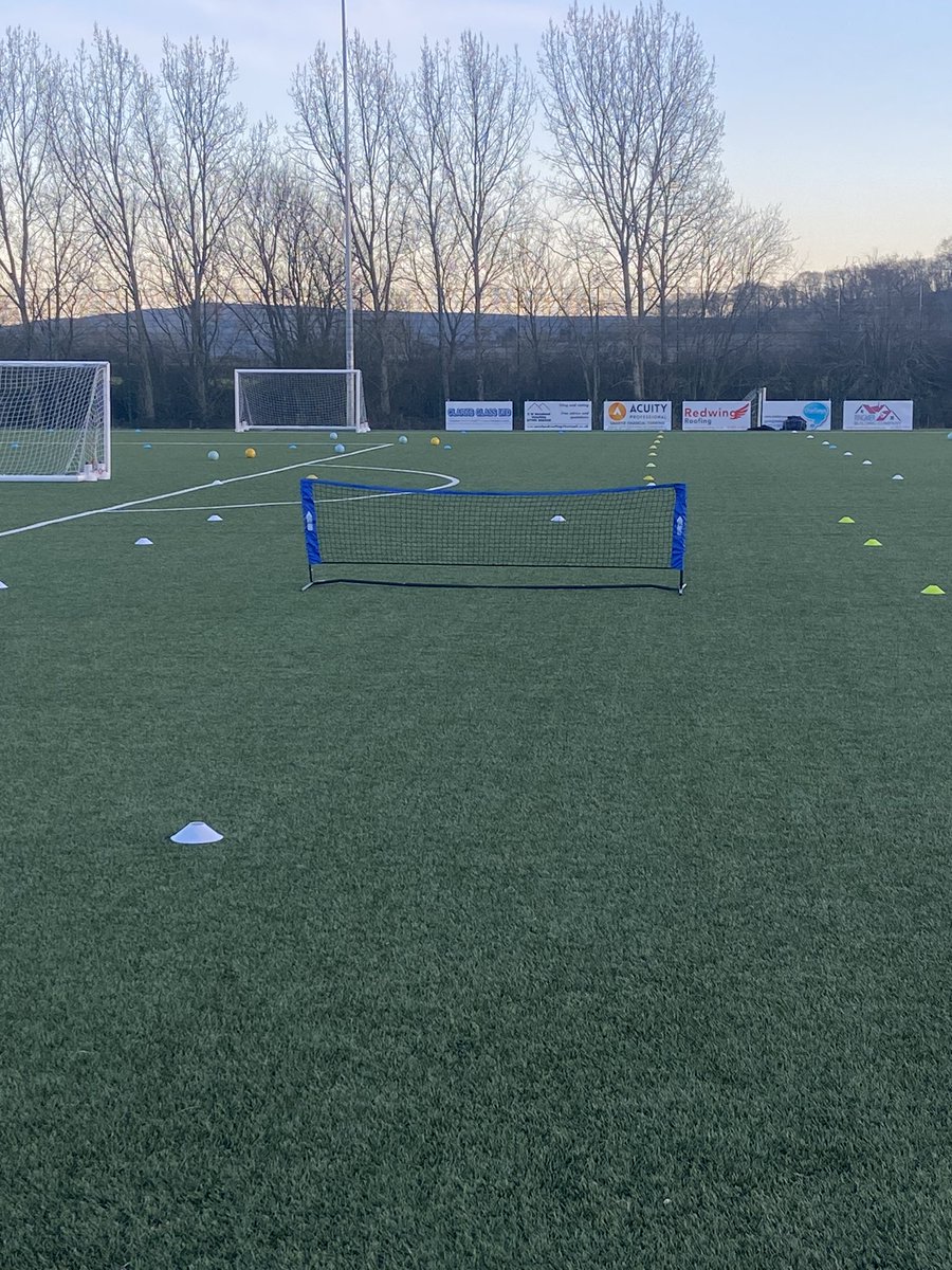 Bit of football tennis with my girls group at Ringmer this week 🤙💙⚽️
#Chelsea
#coaching