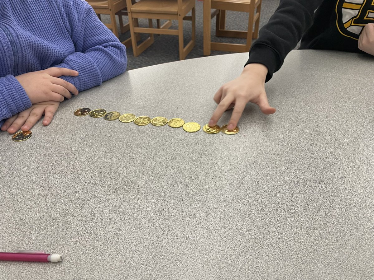 MathDuxbury35's tweet image. NIM!! With gold coins! The students in my small group are SO INTO it and the strategy talk is AMAZING ✨✨ #ancientgame Who loves NIM? Tell me more. @Aldendux @dux_kids