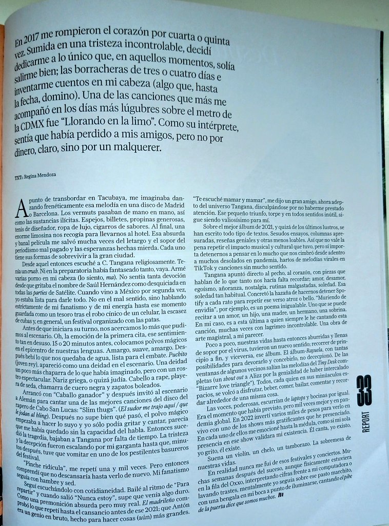 esaesminegra's tweet photo. En mis manos el número de marzo de @RevistaMarvin, donde a través de una historia personalísima desahogo mi fanatismo por @c_tangana y por qué 'El madrileño' me movió en muchos sentidos durante la pandemia (y desde entonces). Mi disco favorito del 2021 y, quizás, de la vida ❤️. https://t.co/jKLQgzvvHt