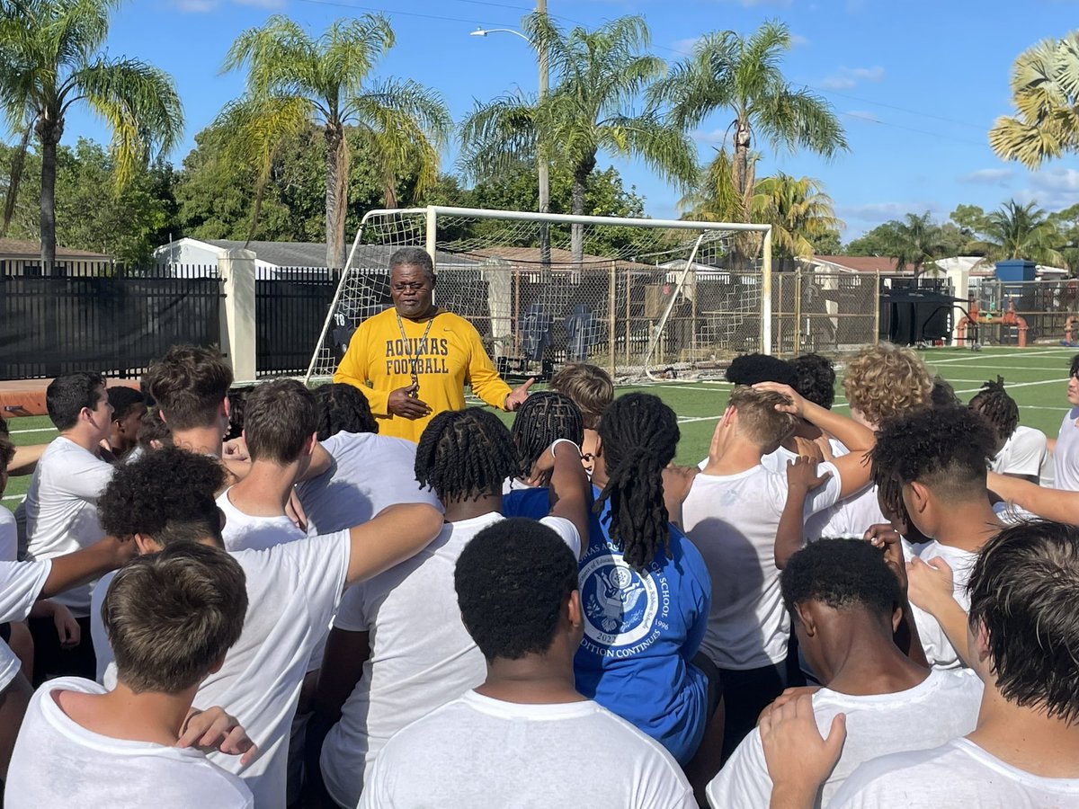 🔹🔸Be your brothers’ keeper🔸🔹
<a href="/coachs3132/">stevinscott</a> 

#GoldBlooded 
#ChurchGang
#YouGoWeGo 
<a href="/CoachHarriott/">Roger Harriott</a>