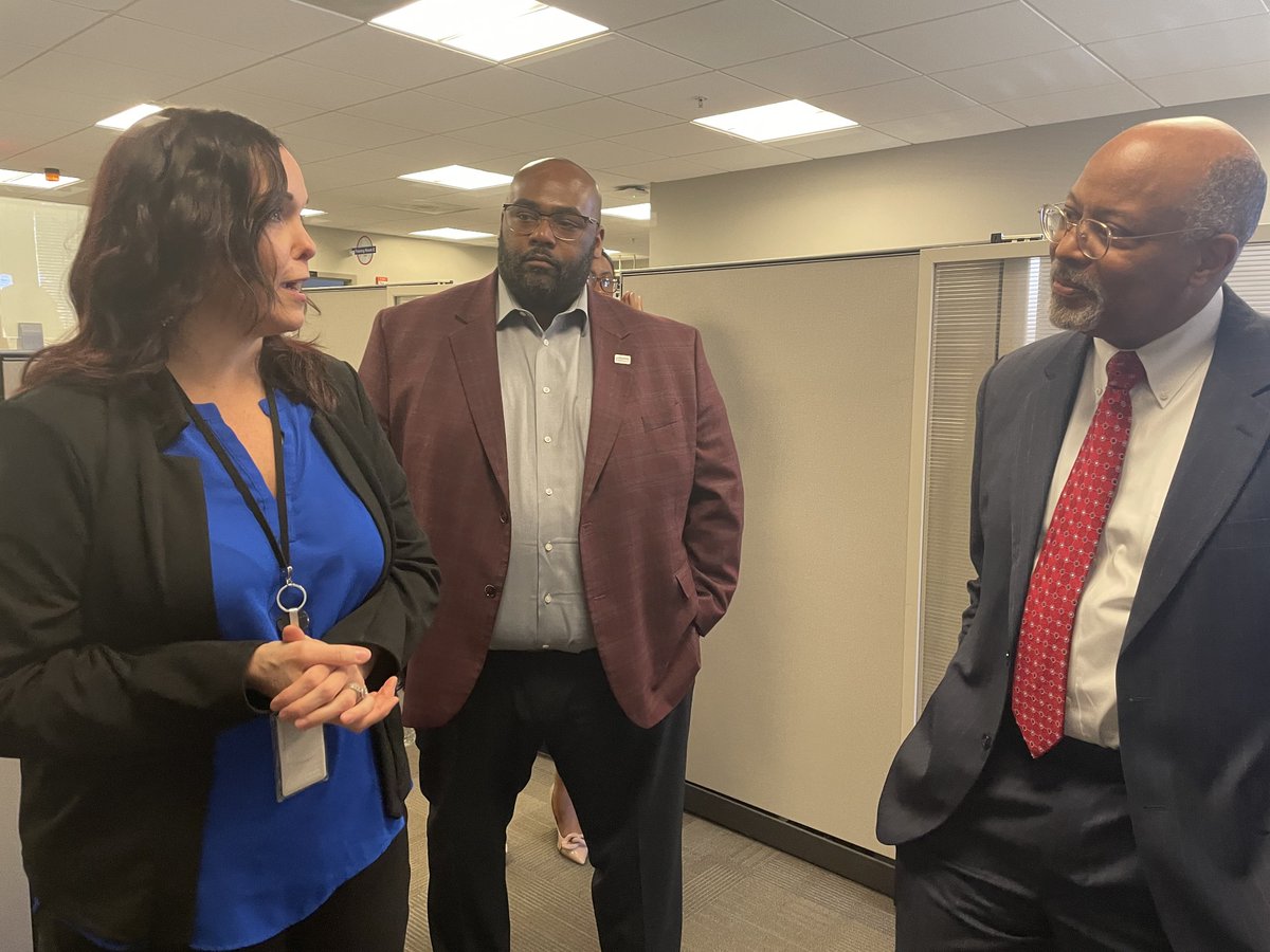 RepGlennIvey's tweet photo. Thank you so much to Employ Prince George's and American Job Center Largo for the tour and presentation! It was great to hear about what @employpg and @NWTNjobs have accomplished so far and I look forward to continuing to work with you in the future. https://t.co/CoWBcHFg8v
