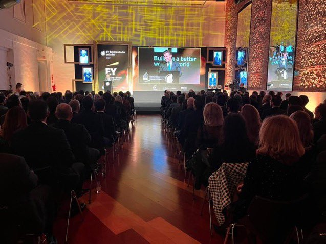 🟢 Comienza la gala final del #EYPremioEmprendedordelAño2022 en la <a href="/rfabricatapices/">Real Fábrica de Tapices</a>,  desde <a href="/fehmallorca/">FEHM</a> es un orgullo apoyar al CEO de  <a href="/universalhotels/">Universal Beach Hotels</a> 
Yannik Erhart candidato de #Baleares a la final 🏆 junto al <a href="/embsuizaespana/">Embajada de Suiza para España y Andorra</a> 

Vamosss 💪💪

#Emprendimiento #EventosEY
