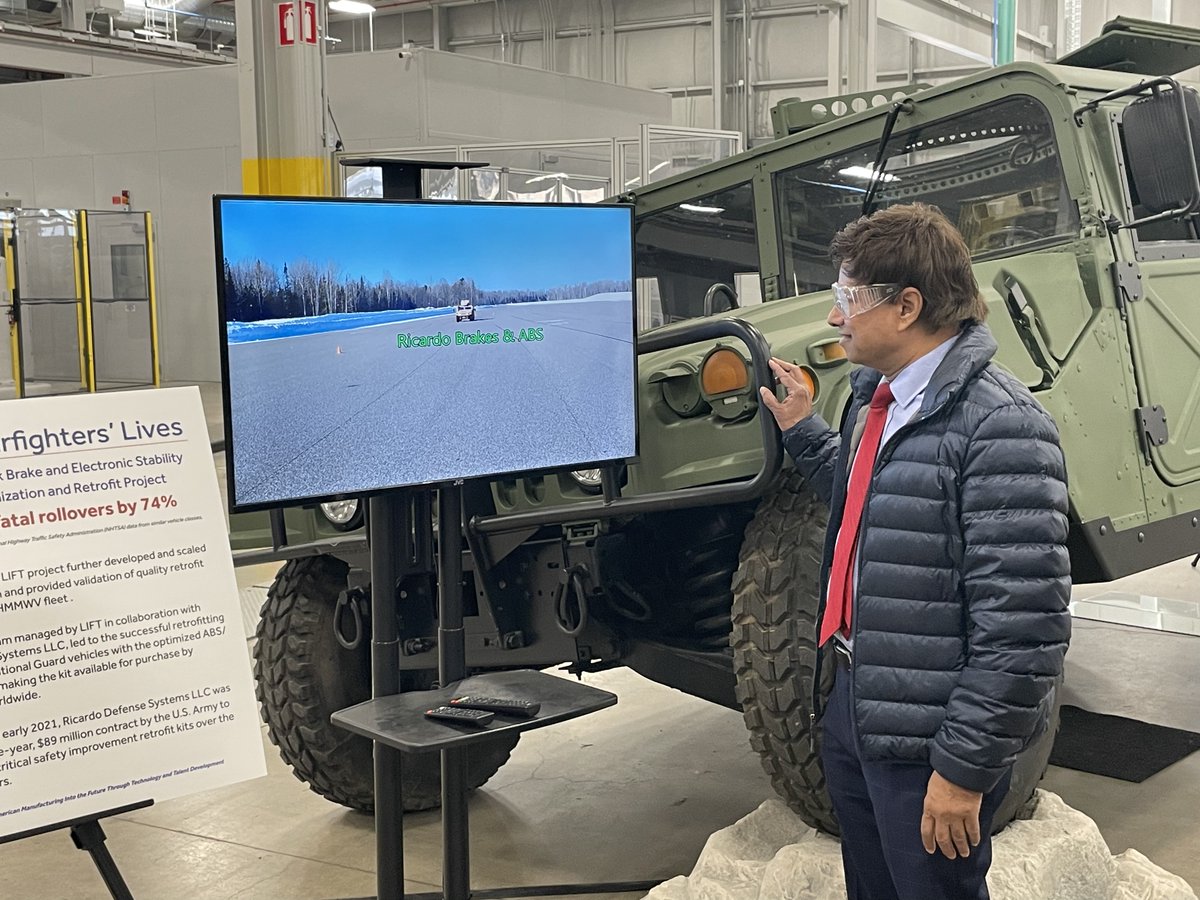 NewsfromLIFT's tweet photo. Special thank you to Detroit's newest Congressman @RepShriThanedar for stopping by our facility for a visit today!  Everyday we are continuing to Drive American Manufacturing into the Future! https://t.co/VinkWjjJlT