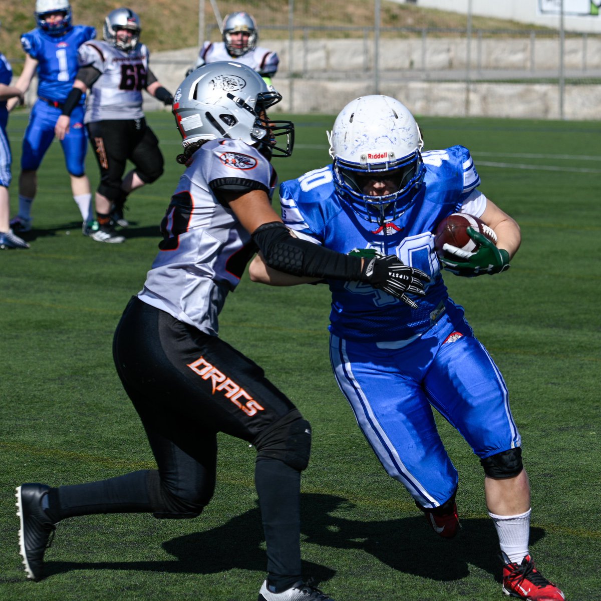MyOwnViewBcn's tweet photo. Momentos de la quinta jornada de la Liga Española Femenina Serie B, @DRACS_GIRLS  vs @bufals Fem 
.
.
#lffa #football #americanfootball #futbolamericano #fans #footballfans #americanfootballfans #conéctatealfootball🏈 #enjoyfootball🏈 #footballfemenino https://t.co/rLTVSKQtwA