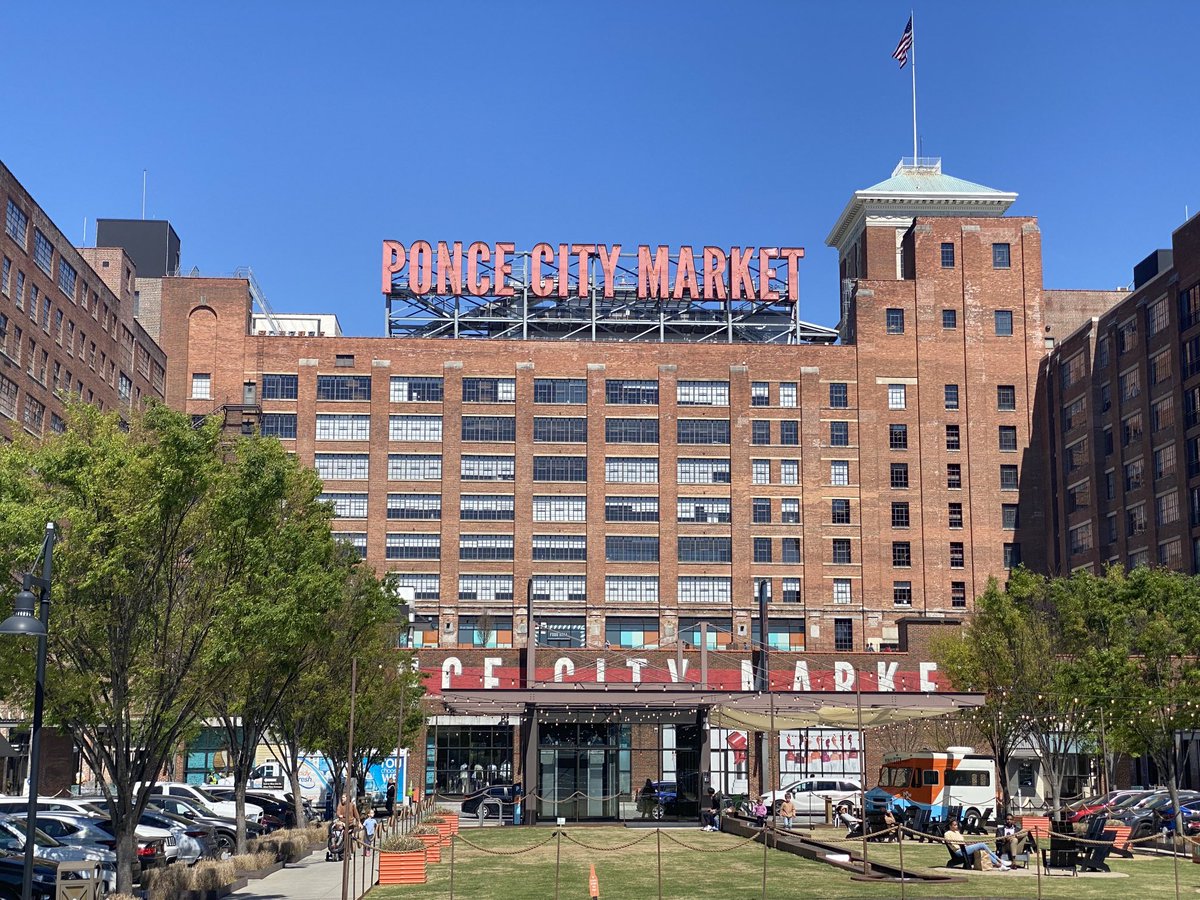 The Beltline follows the route of an old rail line connecting neighborhoods around Atlanta. Very cool. Thanks ⁦<a href="/EmmGeezee/">Meredith Greer</a>⁩ for the tip 🙂