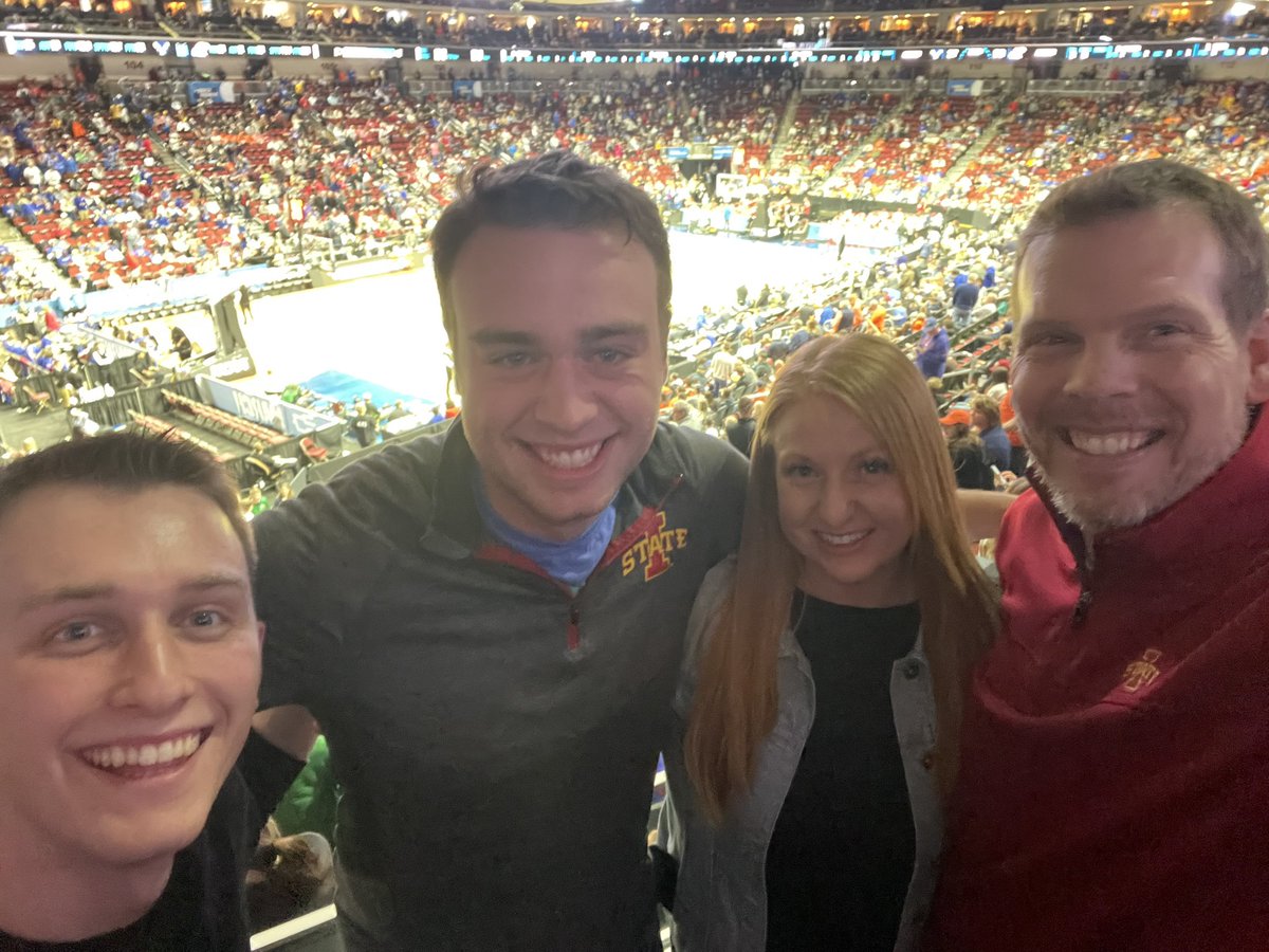 krkunze's tweet photo. Perks of KCL Life — hanging with coworkers outside of the office.
We’re always down for some #MarchMadness #MMSelfie #KCLEngineering https://t.co/LRUMWmBKJF