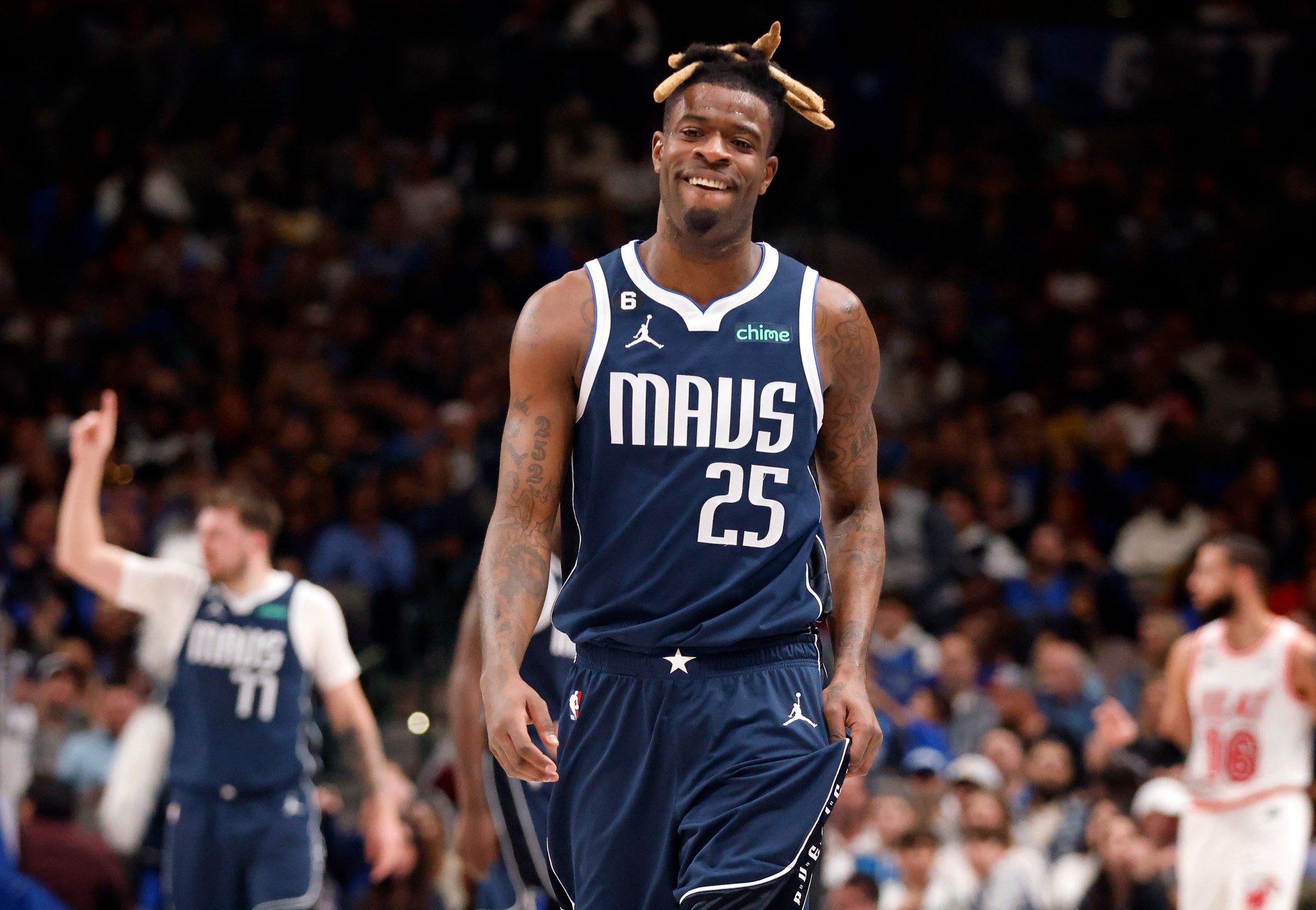Mavs fans, drop a  to wish Reggie Bullock Jr. a happy birthday!    : / 