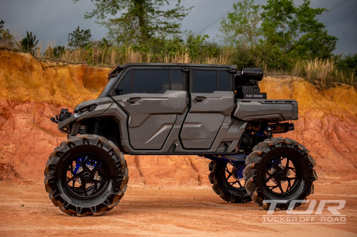 superatvtweet's tweet photo. 🔥 @tuckeroffroad built one beautiful beast out of this @CanAm #DefenderMAX! Sitting on their 8" suspension lift stacked on top of an #SATV 8" #GDP portal gear lift with 60% #GearReduction, turning 50" tires! 💪⚙ #GearDrivenPerformance #BuiltforBattle 📸: @pc3photo
#superatv https://t.co/9EzIyYs8hj