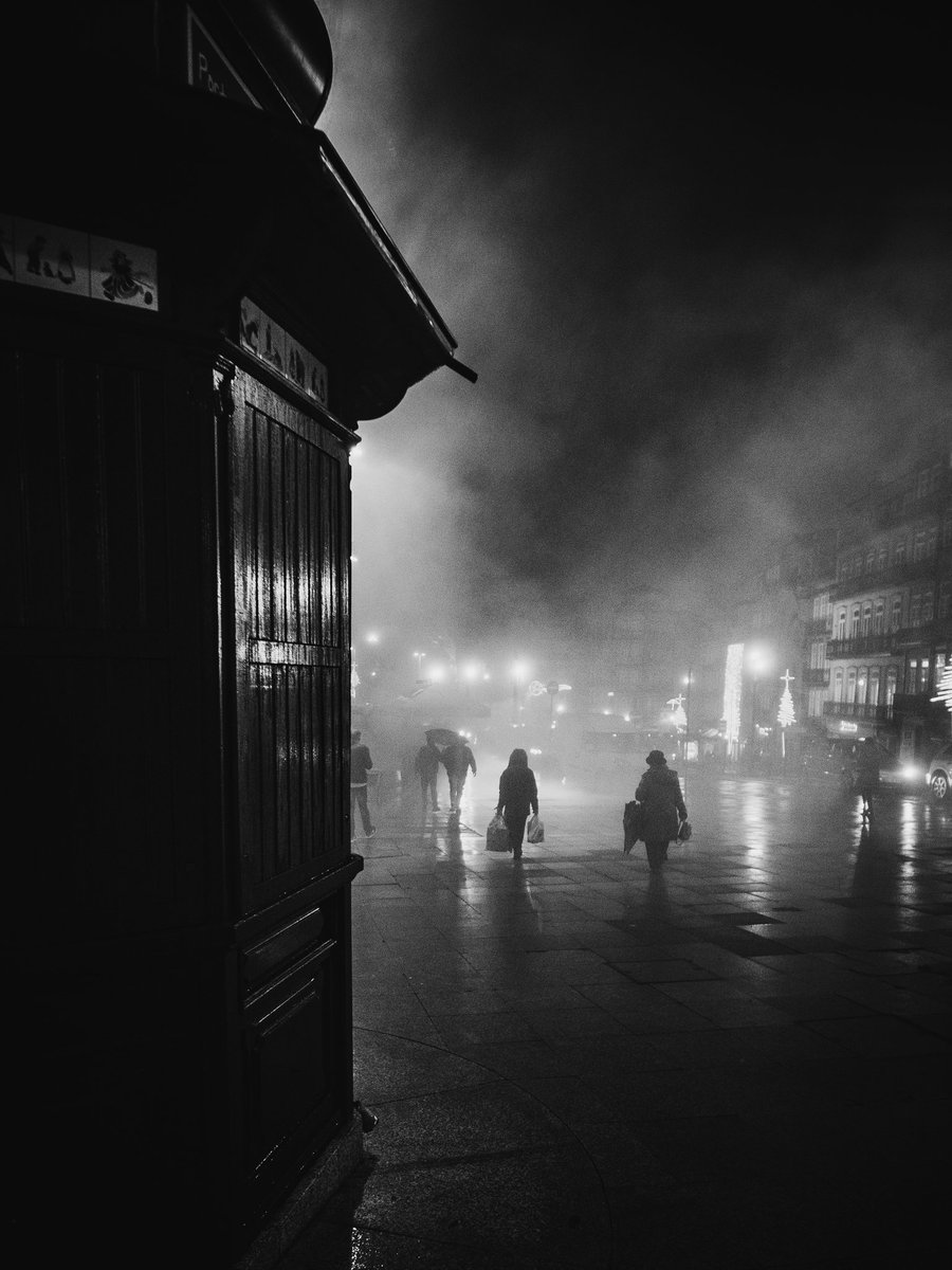 GN😉NFT Artists and Collector
from Oporto, Portugal
#nftphotography 
#streetphotography 
#Oporto 
#NFTCommunity 
#nftcollector 
#blackandwhitephotography